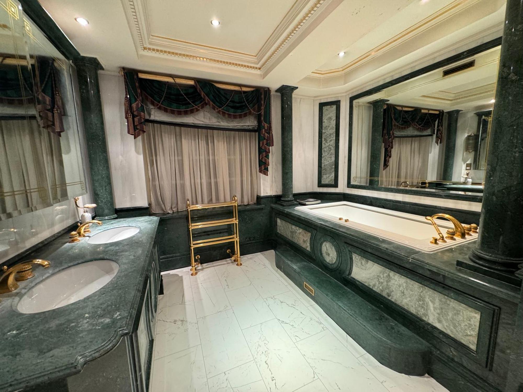 The Bishops Hotel London Bagian luar foto